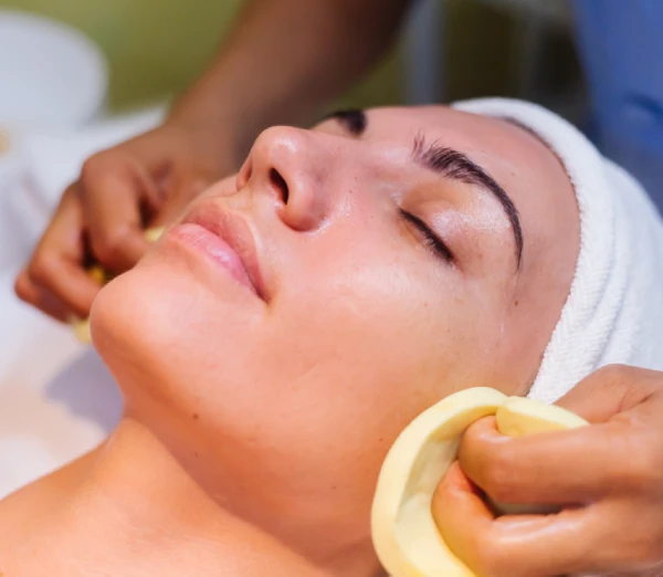 Skin Glow & Brightening Treatments-imgA1 Hair Transplant (FUE & FUT)